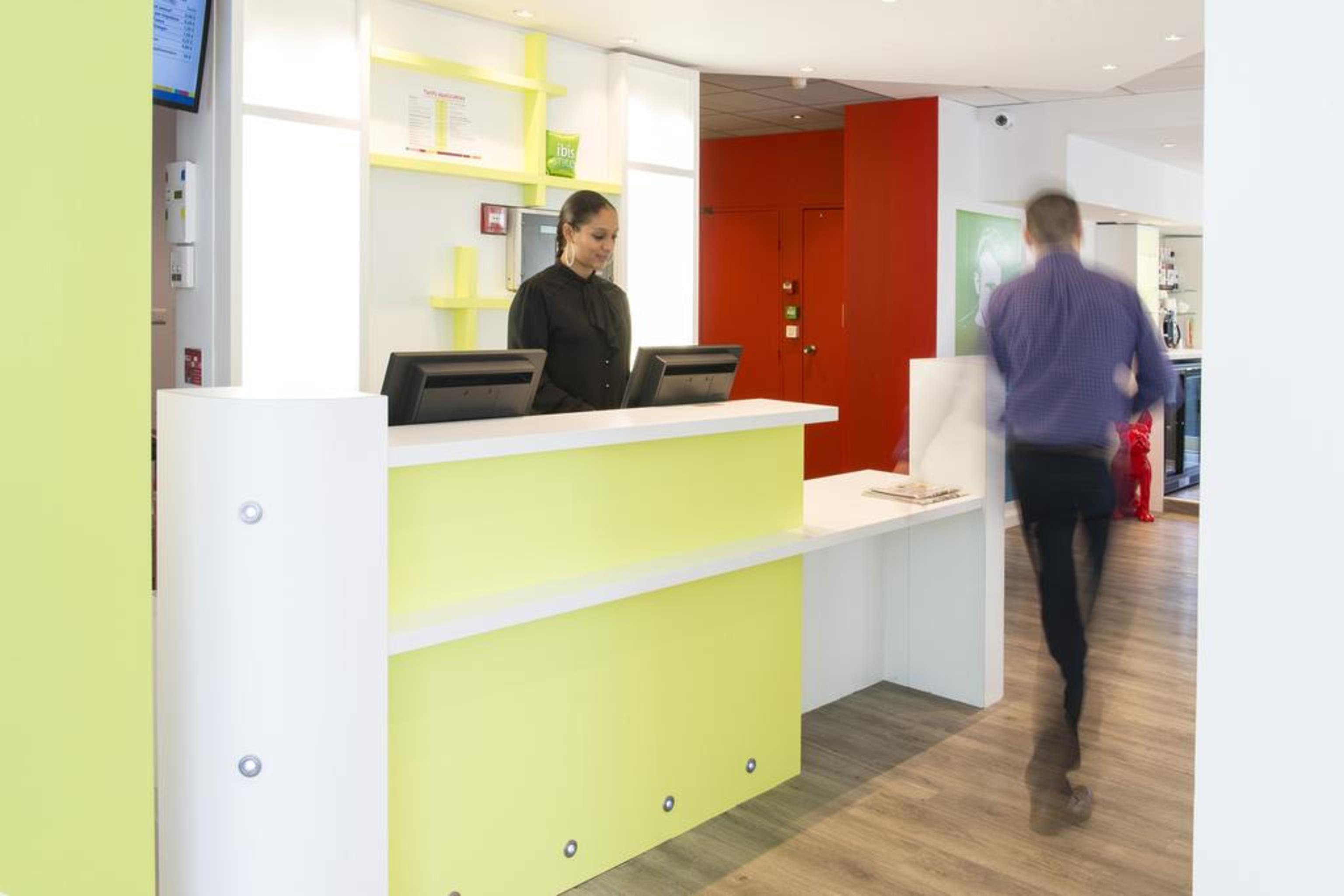 Ibis Styles Cannes Ле-Канне Экстерьер фото