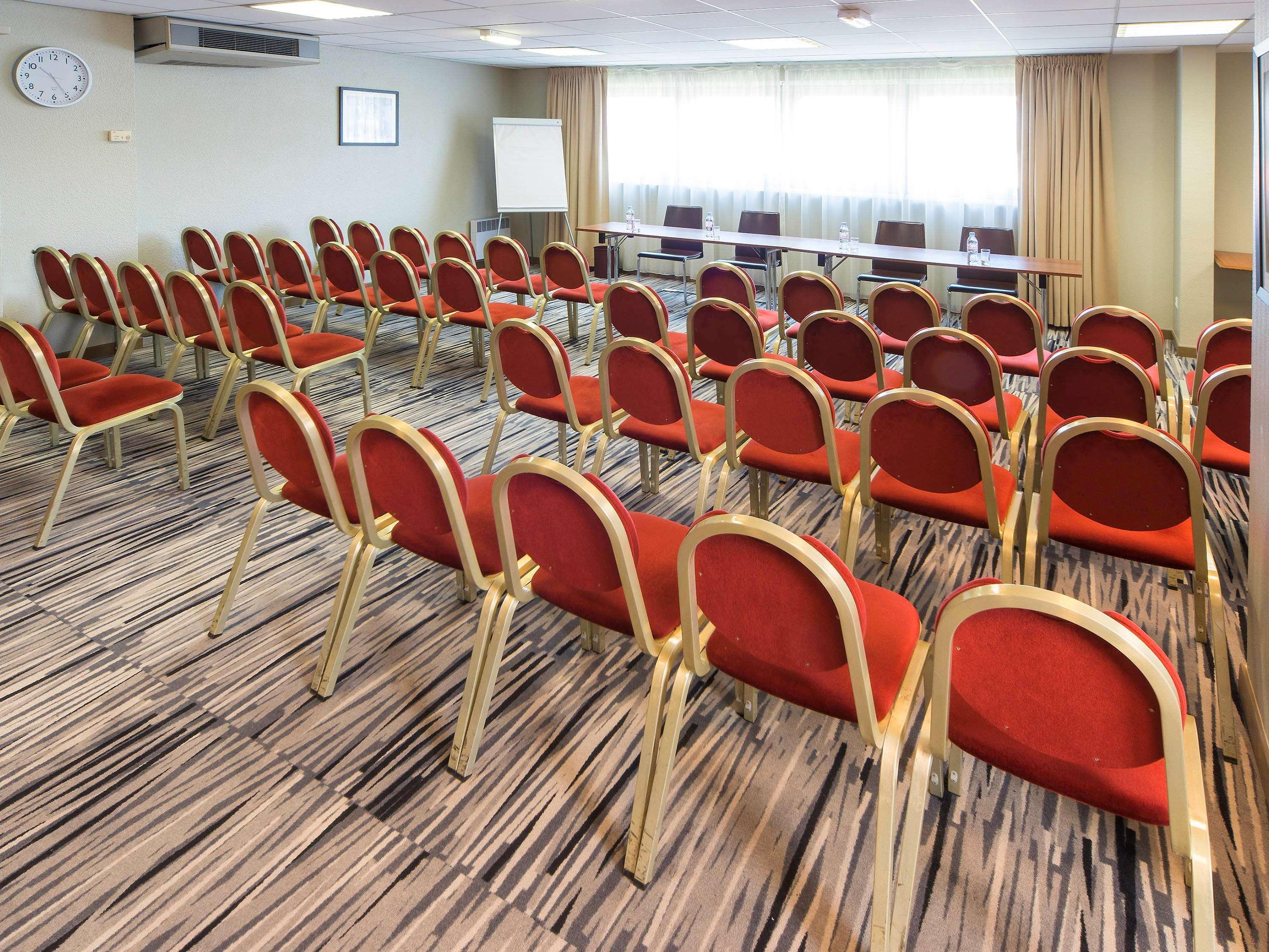 Ibis Styles Cannes Ле-Канне Экстерьер фото