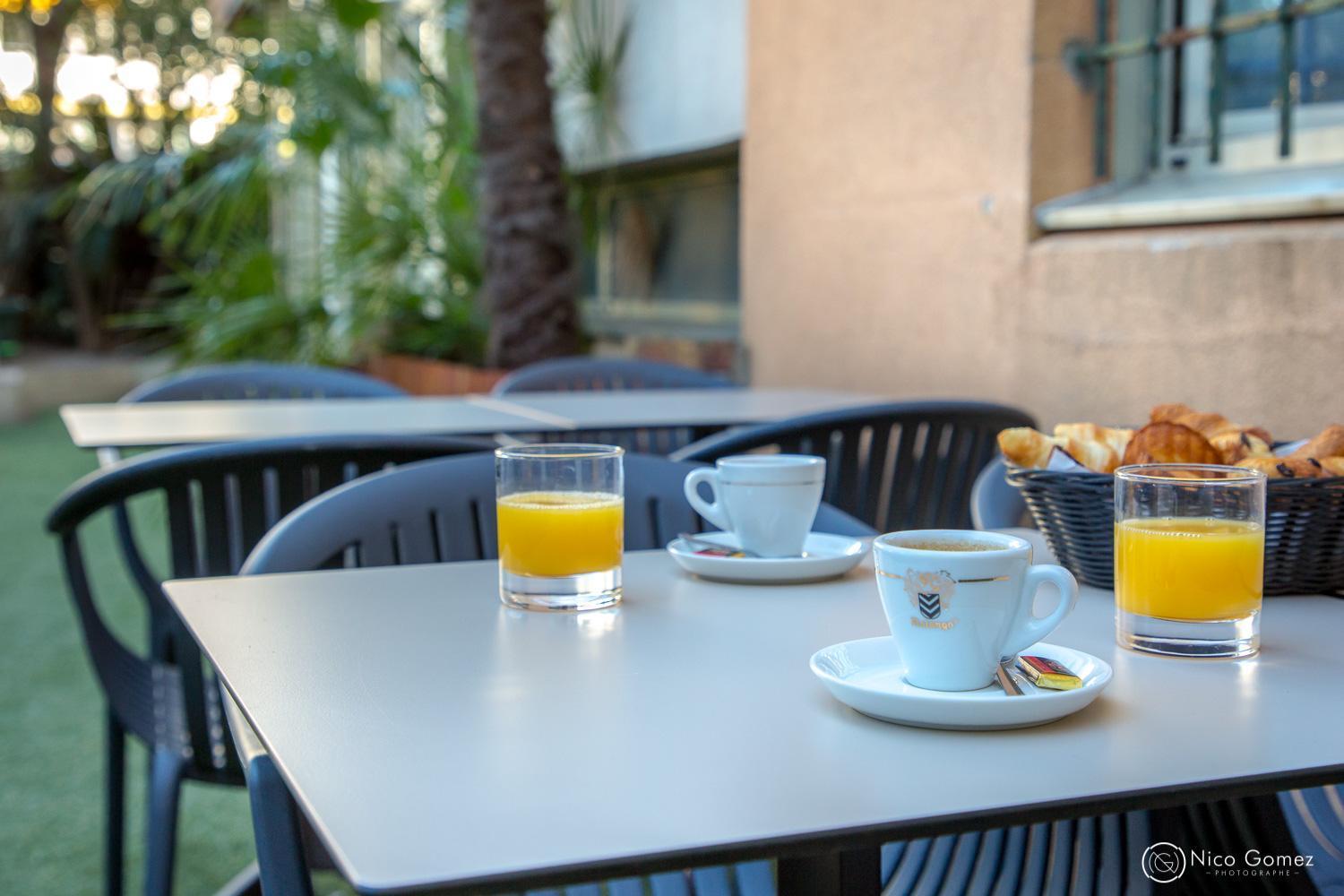 Ibis Styles Cannes Ле-Канне Экстерьер фото
