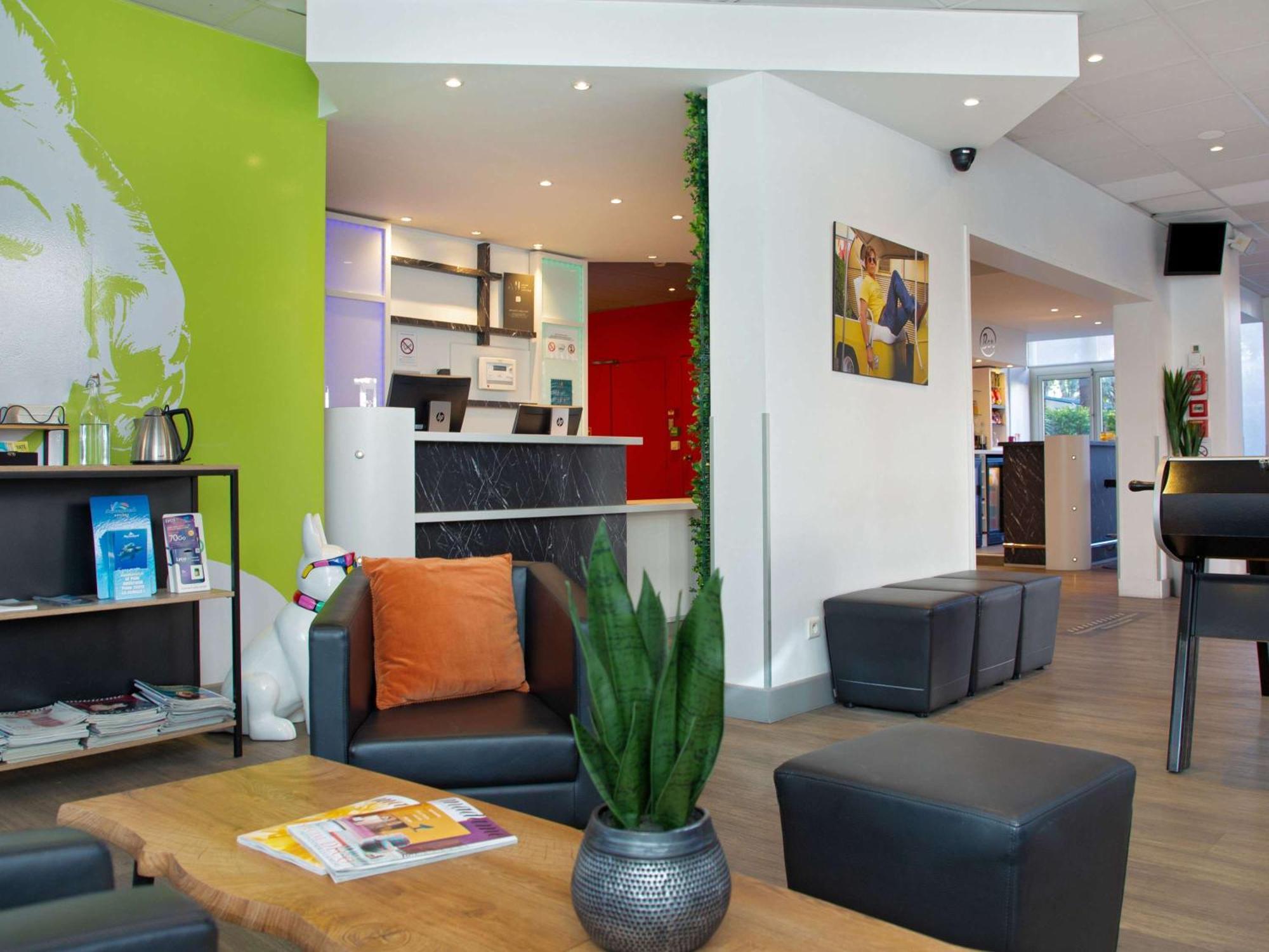 Ibis Styles Cannes Ле-Канне Экстерьер фото