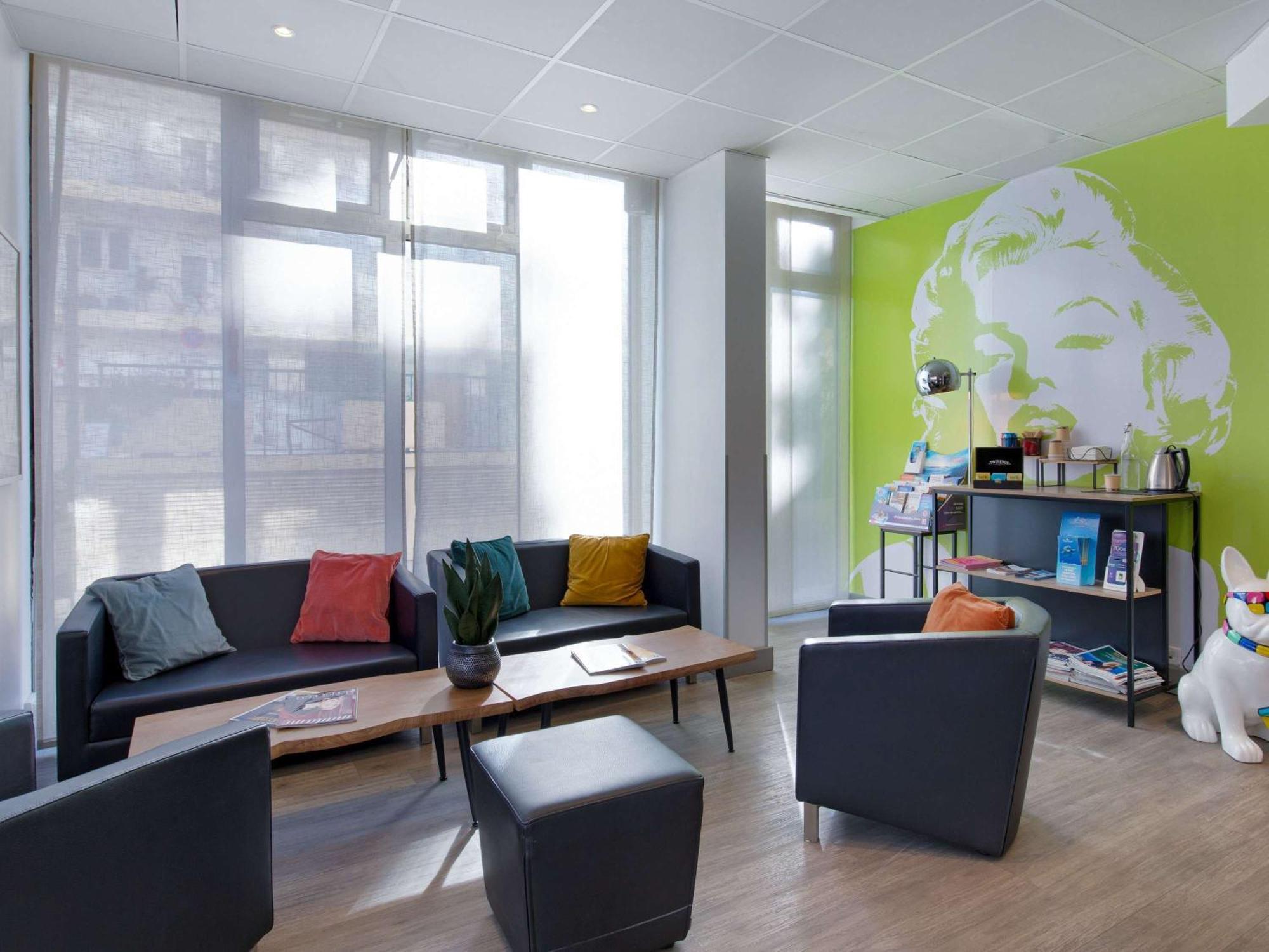 Ibis Styles Cannes Ле-Канне Экстерьер фото